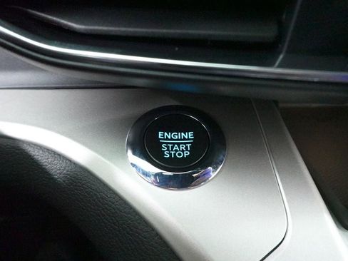 Used 2023 Ford Explorer XLT w/ Equipment Group 202A image 21