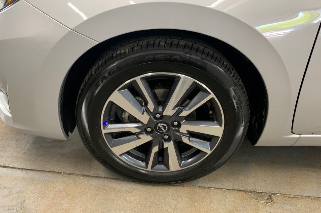 Certified 2025 Nissan Versa SV FWD image 32