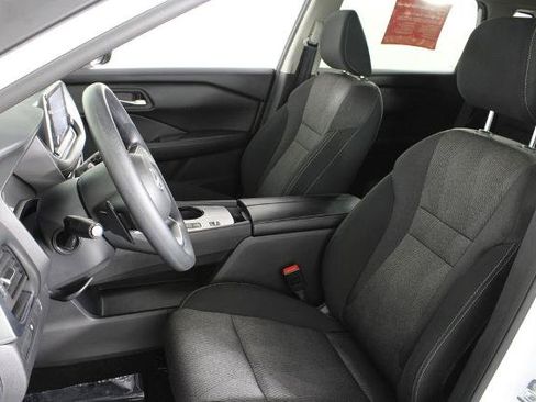 Certified 2024 Nissan Rogue SV FWD image 20