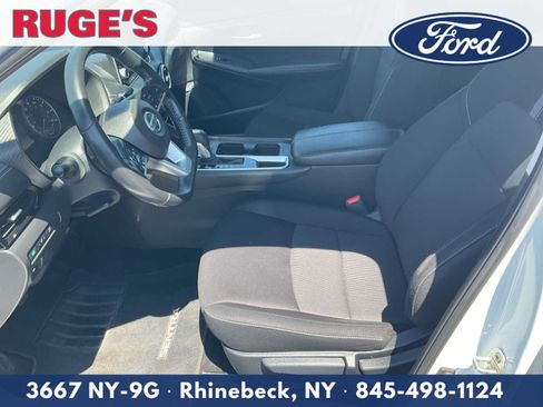 Used 2022 Nissan Sentra SV FWD image 15
