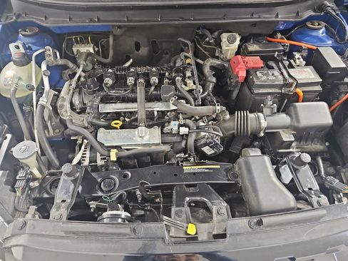 Used 2021 Nissan Kicks SR w/ SR Premium Package image 21