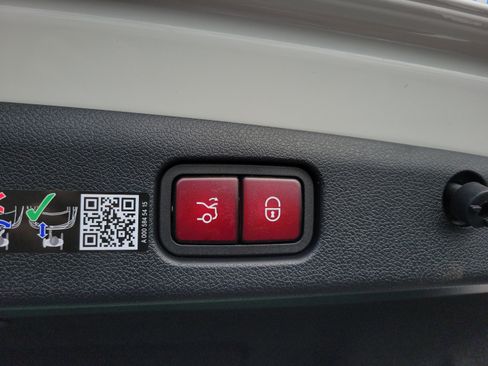 Certified 2026 Mercedes-Benz E 350 Sedan image 32