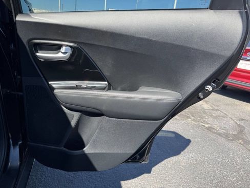 Used 2017 Kia Niro image 21