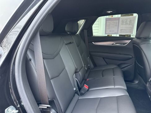 Certified 2025 Cadillac XT5 Luxury w/ LPO, Floor Liner Package image 42