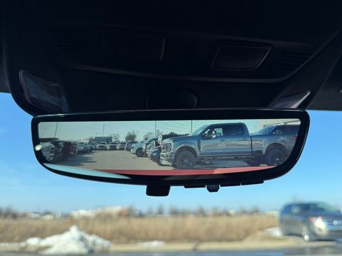 Used 2020 Chevrolet Corvette Stingray Premium Cpe w/ 3LT Preferred Equipment Group image 31