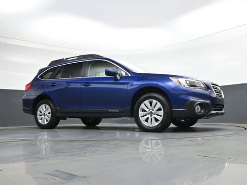 Used 2015 Subaru Outback 2.5i Premium image 29