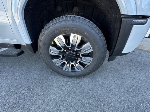 New 2026 GMC Sierra 2500 Denali w/ Denali Reserve Package image 3