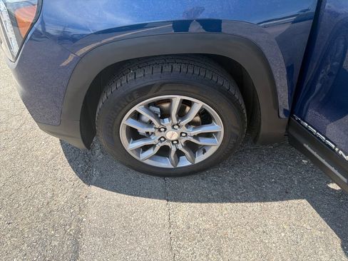 Used 2022 GMC Terrain SLT w/ LPO, Floor Liner Package AWD/4WD image 27