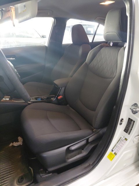 Used 2020 Toyota Corolla LE FWD image 5
