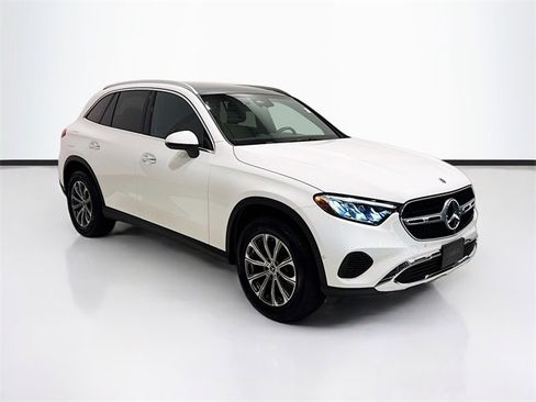 Certified 2025 Mercedes-Benz GLC 300 4MATIC image 3