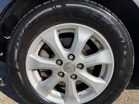 Used 2011 Toyota Camry LE image 22