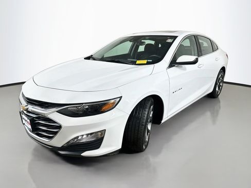 Used 2023 Chevrolet Malibu LT FWD image 3