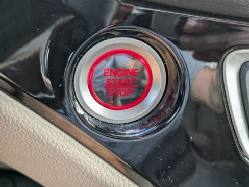 Used 2021 Honda Pilot Touring image 31