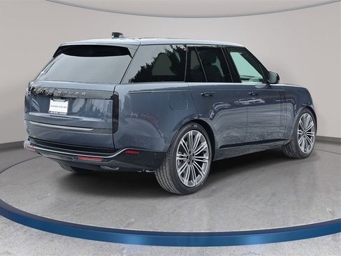 New 2026 Land Rover Range Rover SE image 5