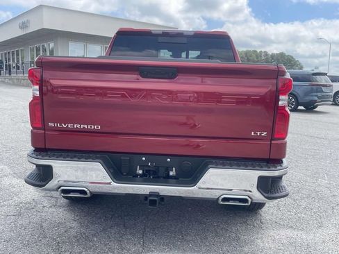 Used 2025 Chevrolet Silverado 1500 LTZ w/ LTZ Premium Package AWD/4WD image 5
