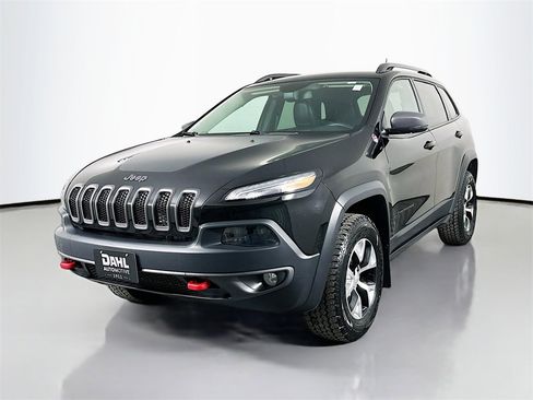 Used 2018 Jeep Cherokee Trailhawk w/ Quick Order Package 27L image 7