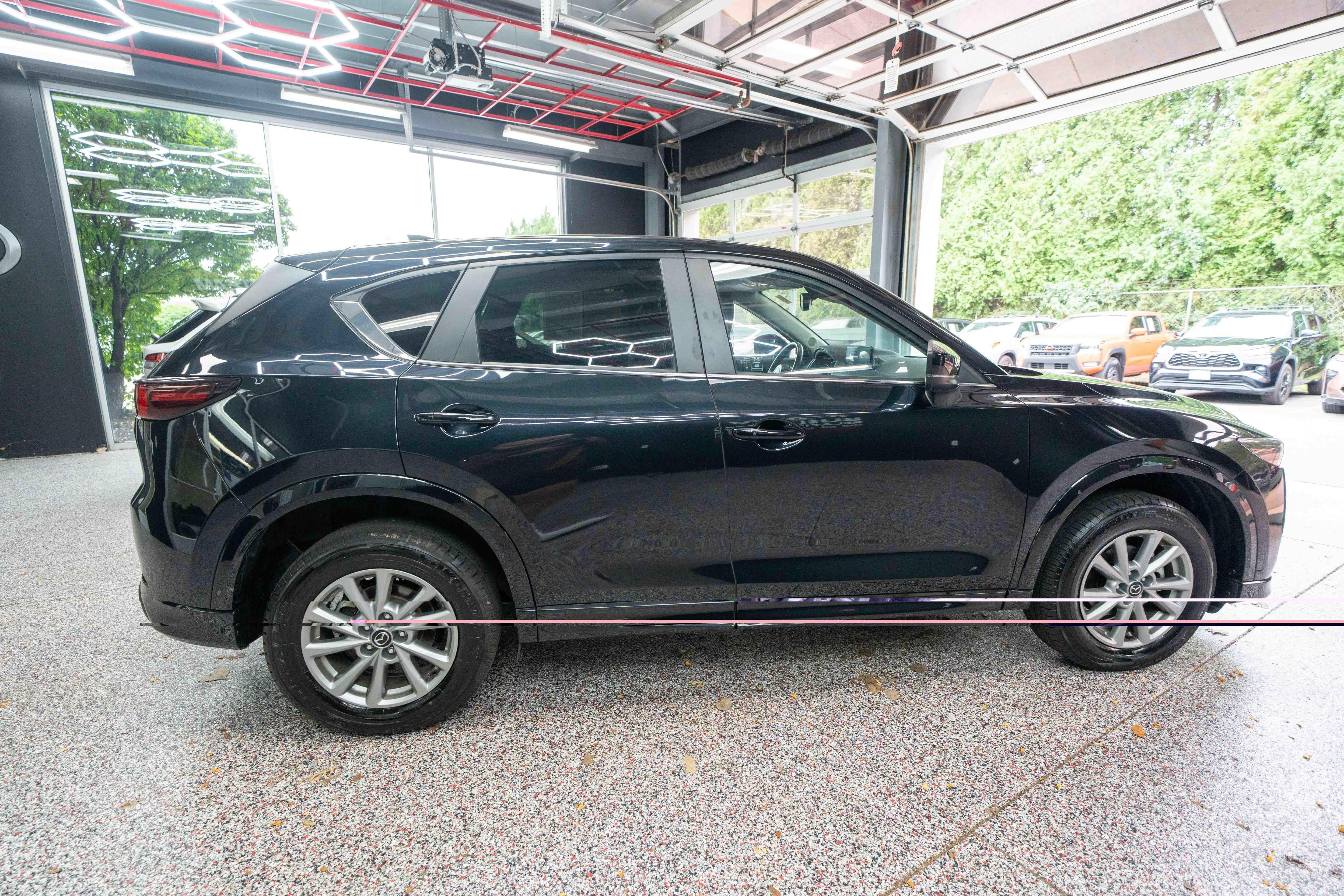 Used 2025 MAZDA CX-5 AWD 2.5 S w/ Preferred Package image 4