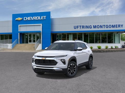 New 2026 Chevrolet TrailBlazer LT w/ Convenience Package FWD image 8