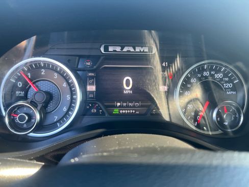 Used 2021 RAM 1500 Big Horn image 16