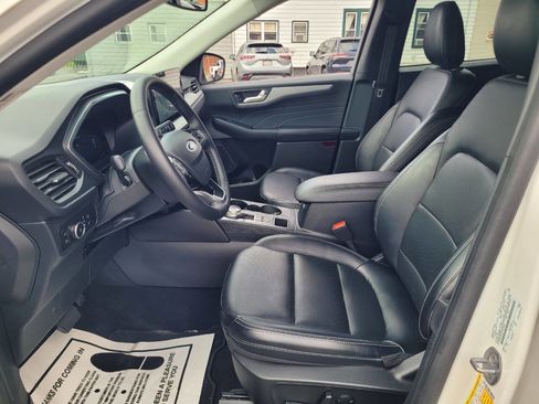 Used 2023 Ford Escape Platinum image 17