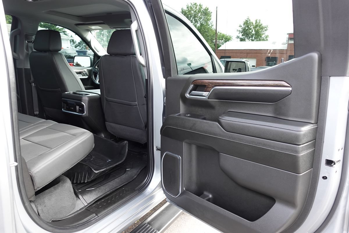 Used 2024 GMC Sierra 1500 Elevation w/ Elevation Premium Package AWD/4WD image 32