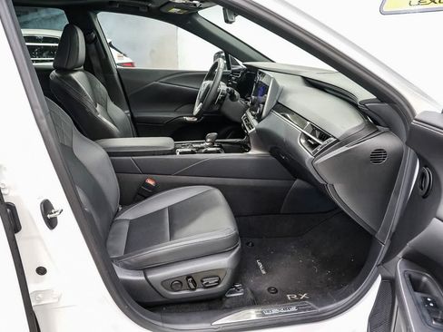 Used 2025 Lexus RX 350 FWD w/ Accessory Package (K3) image 17