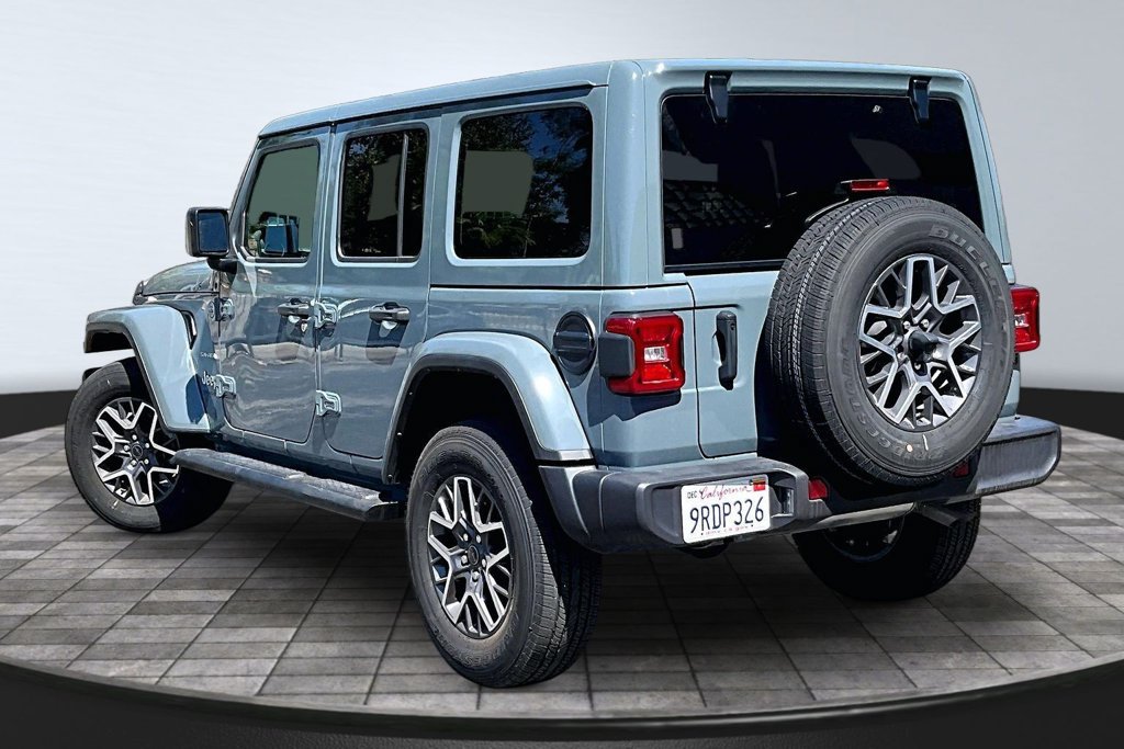 Certified 2024 Jeep Wrangler Unlimited Sahara w/ Dual Top Group AWD/4WD image 20