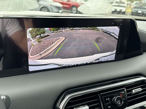 New 2025 Nissan Armada SV image 28