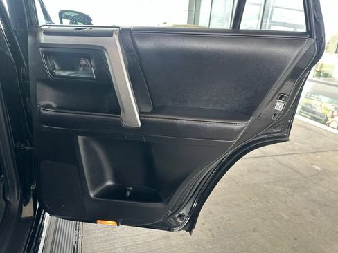 Used 2017 Toyota 4Runner Limited AWD/4WD image 14