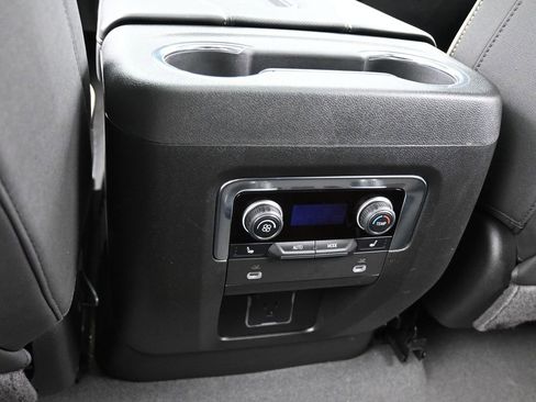 Used 2024 Chevrolet Tahoe Premier w/ Premium Package image 35