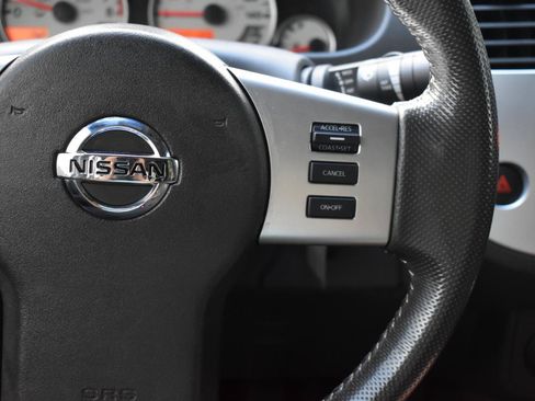 Used 2014 Nissan Frontier PRO-4X w/ Pro-4x Luxury Package AWD/4WD image 35
