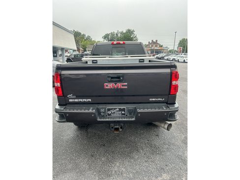 Used 2015 GMC Sierra 2500 Denali w/ Duramax Plus Package AWD/4WD image 7