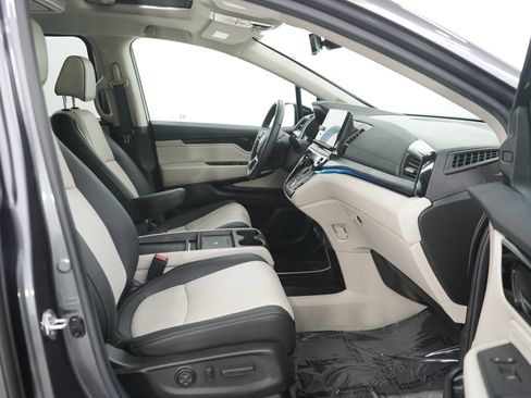 Used 2025 Honda Odyssey Elite image 11