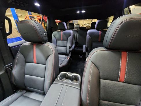 Certified 2024 Chevrolet Traverse RS w/ LPO, Floor Liner Package image 33