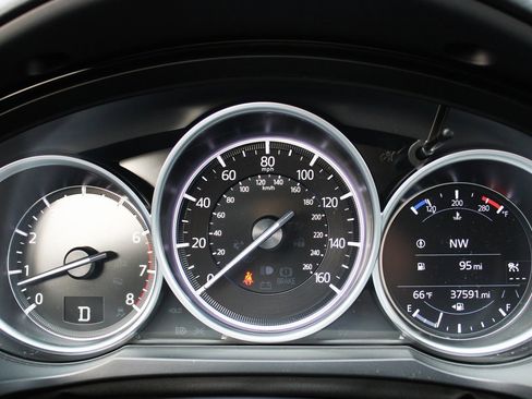 Used 2023 MAZDA CX-9 Touring image 18