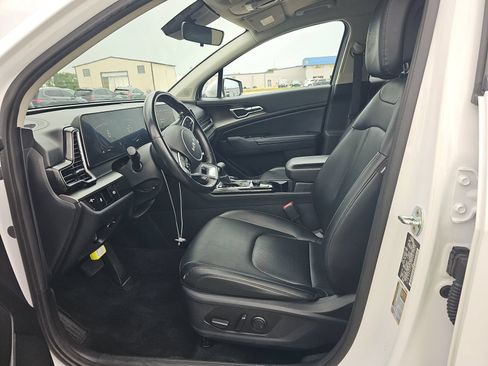 Used 2023 Kia Sportage EX FWD image 6