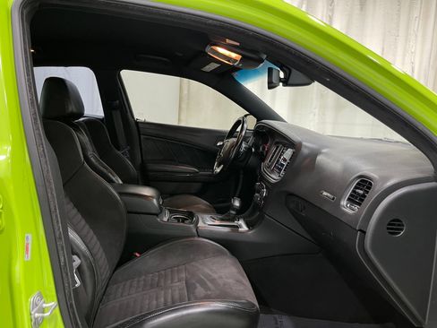 Used 2019 Dodge Charger Scat Pack w/ Daytona Edition Group RWD image 28