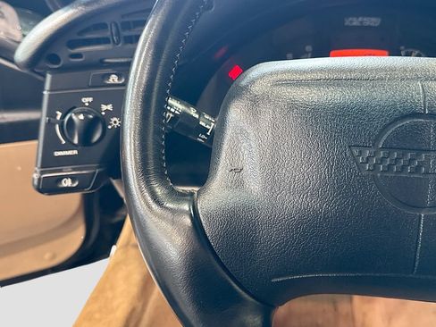 Used 1994 Chevrolet Corvette Convertible RWD image 12