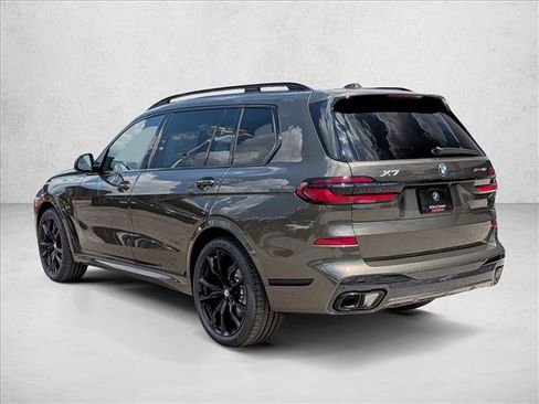 New 2027 BMW X7 xDrive40i w/ M Sport Package AWD/4WD image 9