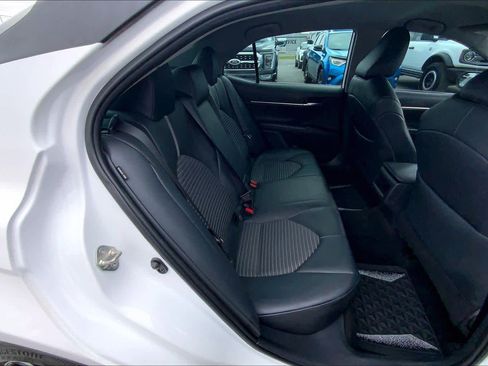 Used 2019 Toyota Camry SE w/ Convenience Package image 20