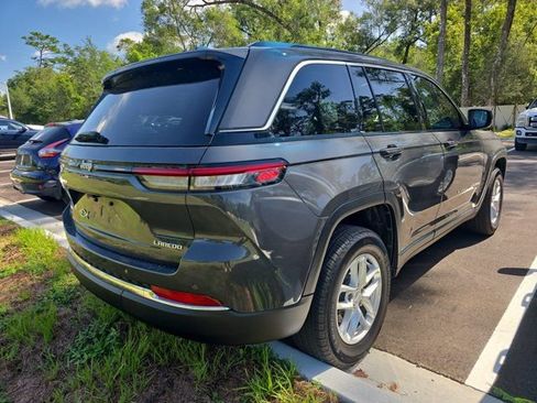 Used 2025 Jeep Grand Cherokee Laredo X w/ Luxury Tech Group I RWD image 2