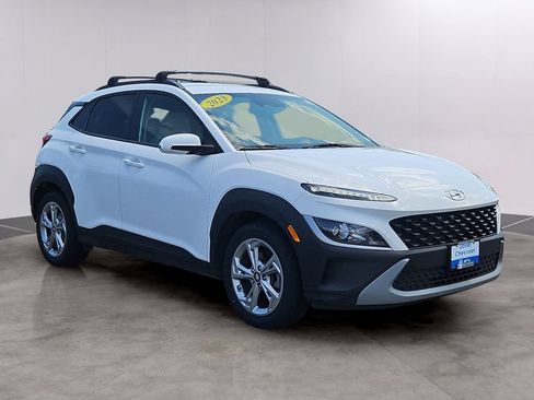 Used 2023 Hyundai Kona SEL AWD/4WD image 3