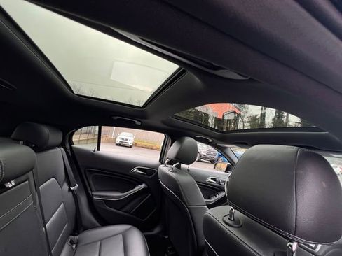 Used 2018 Mercedes-Benz GLA 250 4MATIC image 32