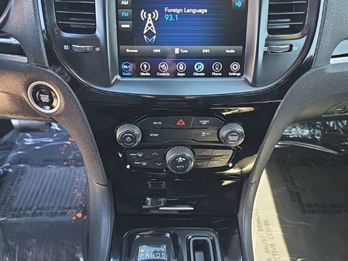Used 2018 Chrysler 300 S RWD image 15