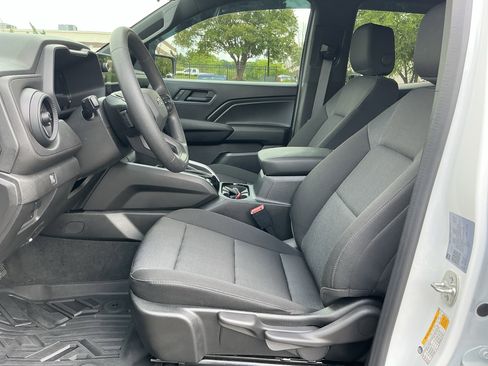 Used 2026 Chevrolet Colorado Trail Boss AWD/4WD image 16