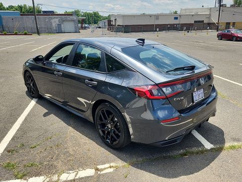 Used 2025 Honda Civic Sport image 4