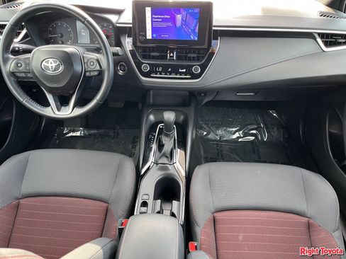 Certified 2025 Toyota Corolla SE FWD image 18