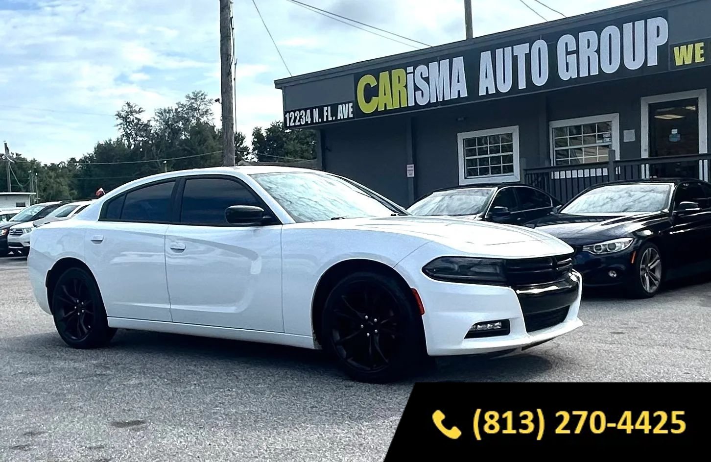 Used 2016 Dodge Charger SXT w/ Blacktop Package RWD image 1