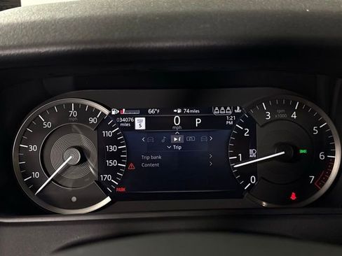 Used 2022 Land Rover Range Rover Velar R-Dynamic S image 19