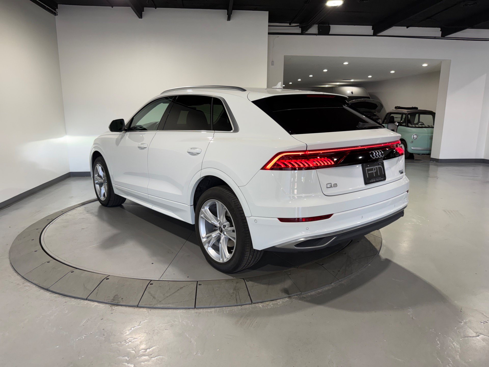 Used 2023 Audi Q8 Premium w/ Convenience Package AWD/4WD image 8